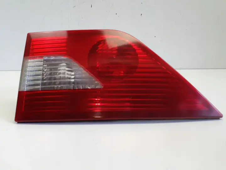 BMW X3 E83 03-06r TYLNIA TYLNA LAMPA PRAWA prawy tył w klape 3414012