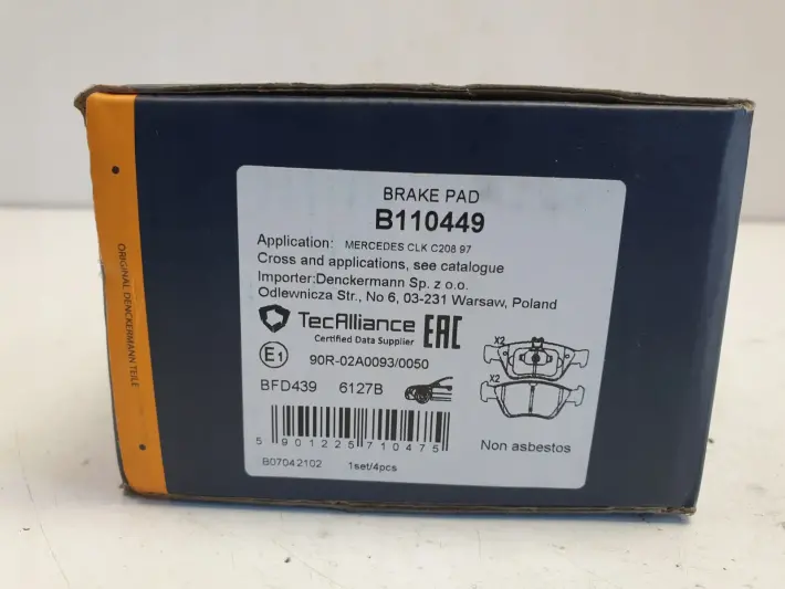 Mercedes CLK W209 3.0 V6 KLOCKI HAMULCOWE Przód