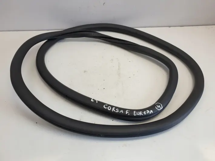 Opel Corsa F USZCZELKA DRZWI lewy tył