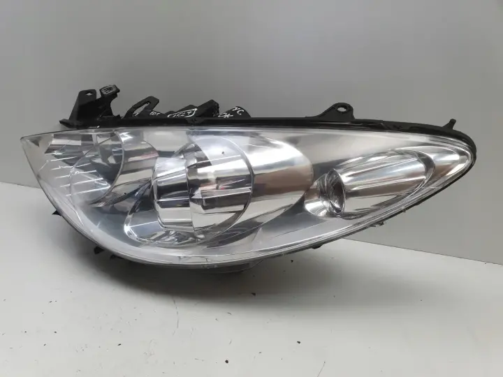 Peugeot 307 05-08r LIFT PRZEDNIA LAMPA LEWA lewy przód