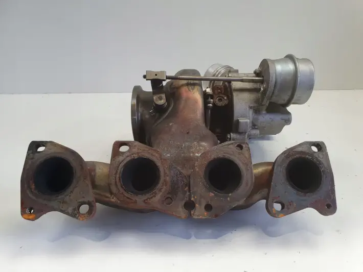 Volvo V40 II 2.0 T4 TURBOSPRĘŻARKA turbo 31441692