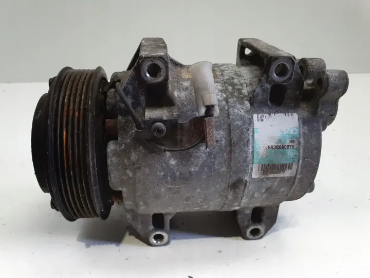 Volvo V70 XC70 2.4 D5 SPRĘŻARKA KLIMATYZACJI pompa 8708581