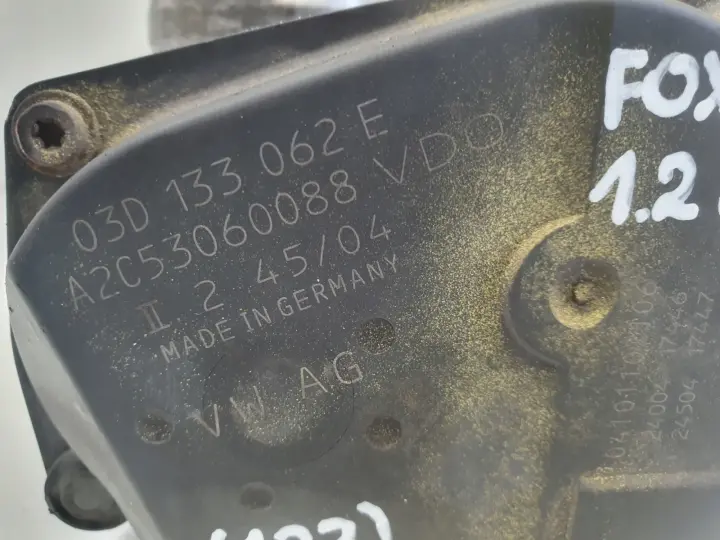 VW Fox 1.2 6V PRZEPUSTNICA 03D133062E