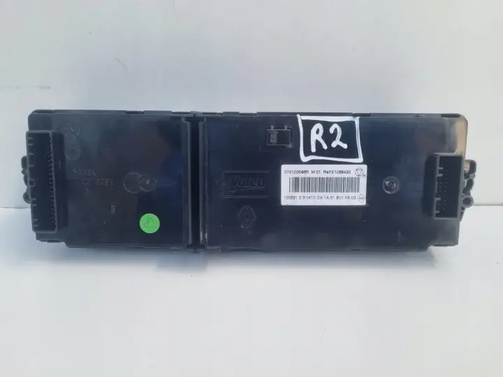 Renault Scenic III Megane III lift PANEL KLIMATYZACJI Nawiewu 275103596R