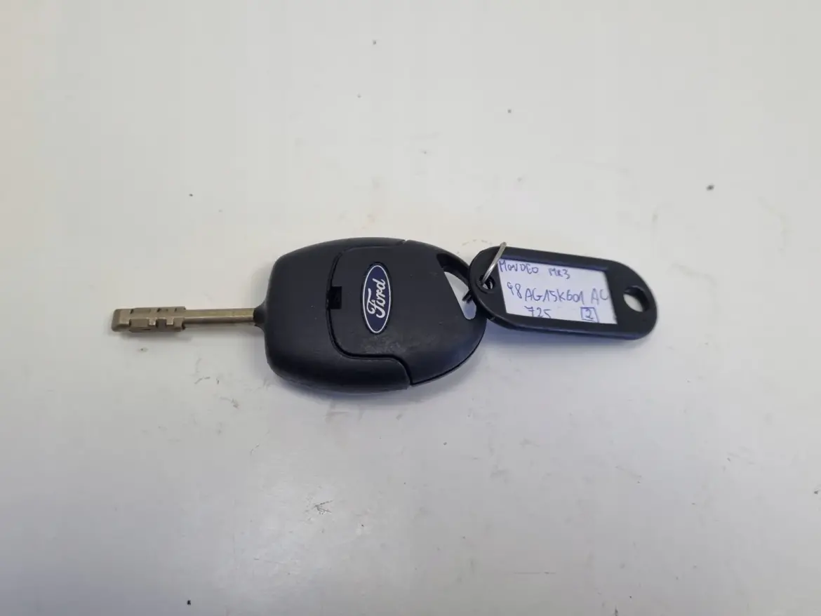 Ford Mondeo Fusion Fiesta KLUCZYK PILOT 98AG15K601AC