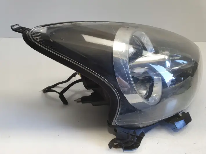 Toyota Aygo I 05-14 PRZEDNIA LAMPA PRAWA prawy przód anglik 89530381