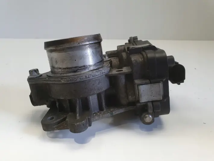 Saab 9-3 1.9 TID 16V PRZEPUSTNICA 55199975