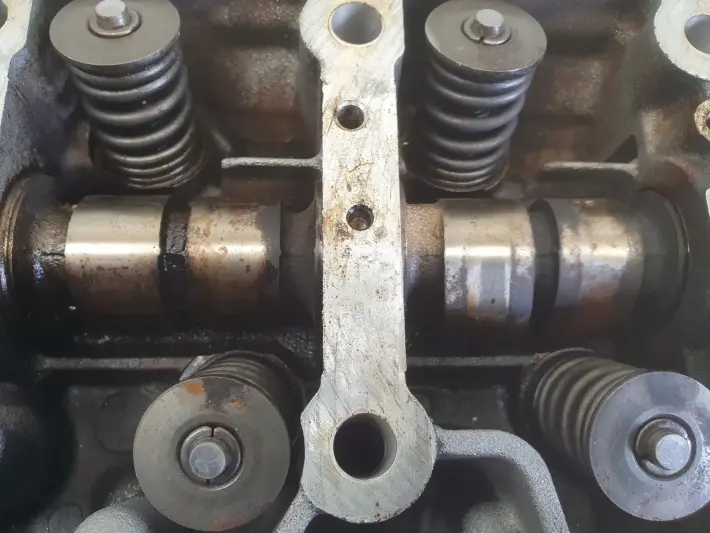 Citroen C3 1.4 8V GŁOWICA CYLINDRÓW 9634005110