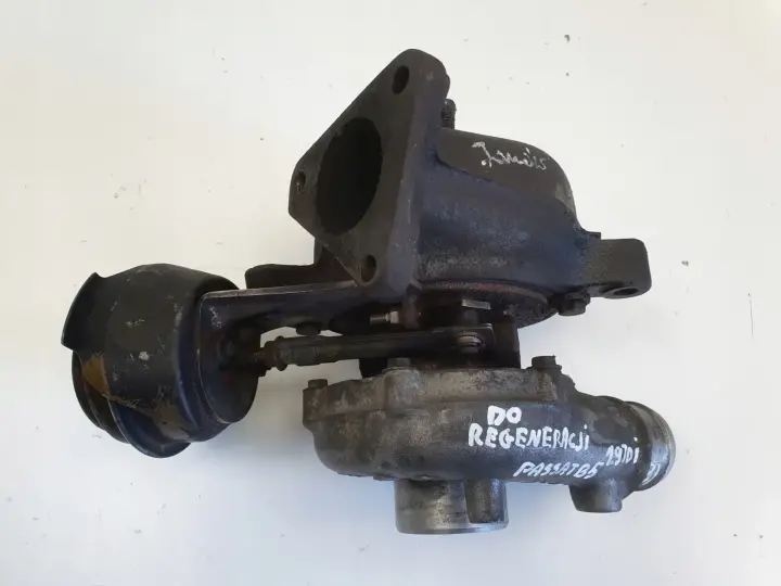 VW Passat B5 1.9 TDI TURBOSPRĘŻARKA 028145702R