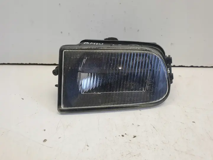 Bmw E39 lift PRAWY PRZEDNI HALOGEN Przód pasażera 837794