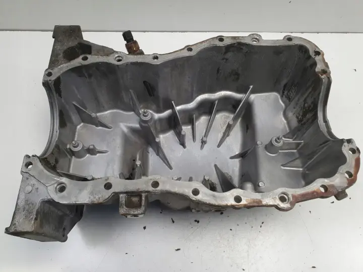 Renault Megane Scenic II III 1.5 DCI MISKA OLEJOWA Oleju 8200318813