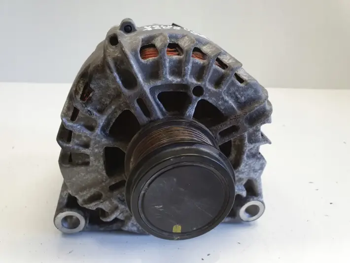 Volvo S40 II V50 1.6 D ALTERNATOR valeo 30659390 150A