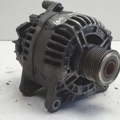 Nissan Qashqai 1.5 DCI ALTERNATOR bosch 0124525140