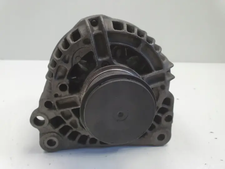 Audi A3 8L Golf IV 1.9 TDI ALTERNATOR BOSCH