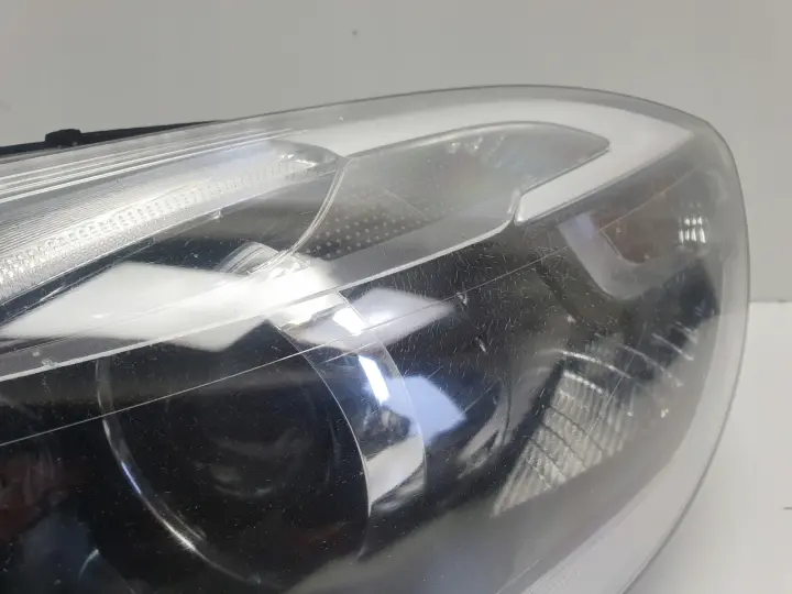 Volvo V40 II 12-16r PRZEDNIA LAMPA LEWA lewy przód EUROPA 31420007