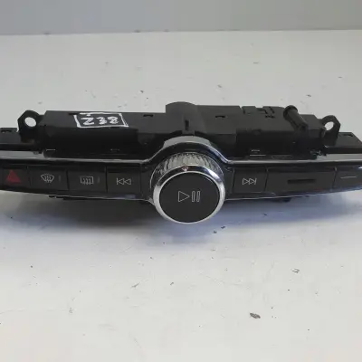 Volvo XC60 II PANEL STEROWANIA RADIEM RZEŁĄCZNIK P31398845