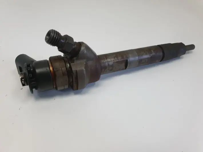 BMW E87 E90 E91 2.0 D WTRYSKIWACZ wtrysk 0445110289