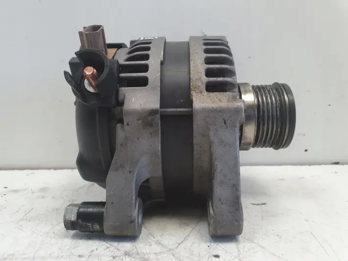Ford Focus II 1.6 TDCI ALTERNATOR 0986049071