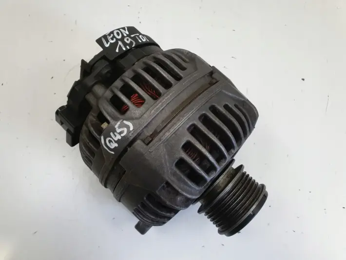 Audi A3 8L Golf IV Seat Leon 1.9 TDI ALTERNATOR 028903028E 120A