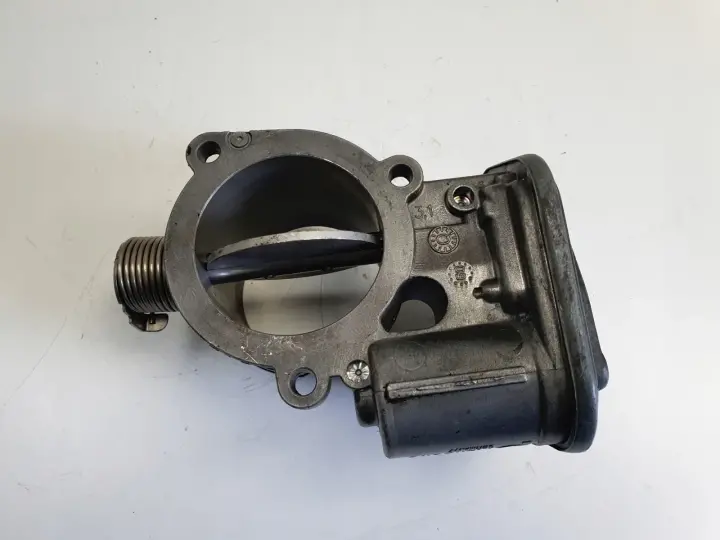 BMW E87 E90 E91 2.0 D N47 PRZEPUSTNICA 780437301