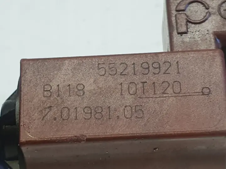 5594e98efe8e6d58103f3e5e2e9e457e