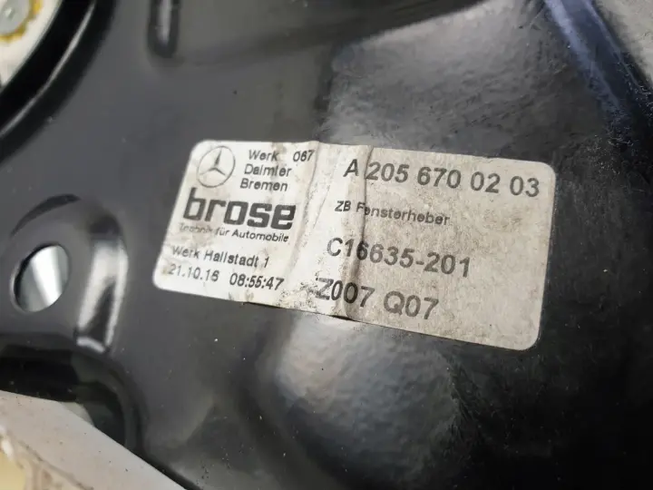 Mercedes A205 W205 PODNOŚNIK SZYBY prawy tył