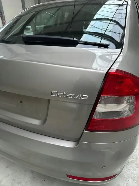 Skoda Octavia II LIFT 08-13 HTB TYLNIA TYLNA KLAPA BAGAŻNIKA TYŁ ładna 9202