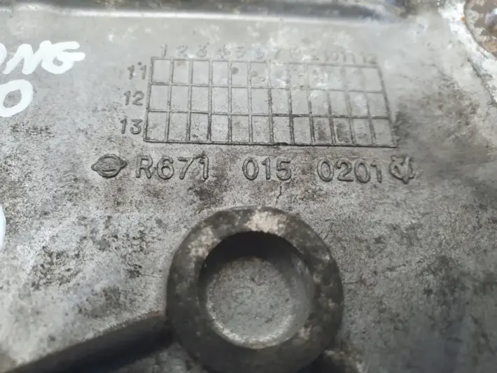 SsangYong Korando III 2.0 D XDI OBUDOWA ROZRZĄDU osłona R671-015-0201