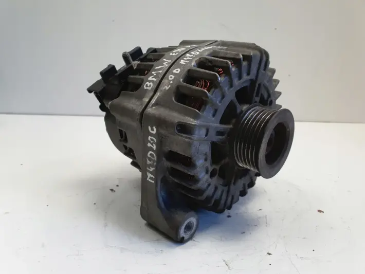 BMW E87 E90 2.0 D ALTERNATOR valeo 7802261 180A