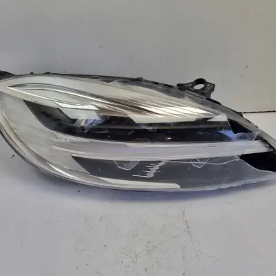 Volvo V40 II XC40 LIFT PRZEDNIA LAMPA PRAWA prawy przód LED 31420448