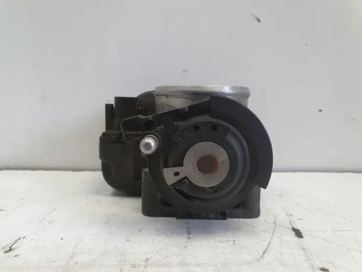 Audi A4 B5 1.8 T turbo PRZEPUSTNICA 058133063Q