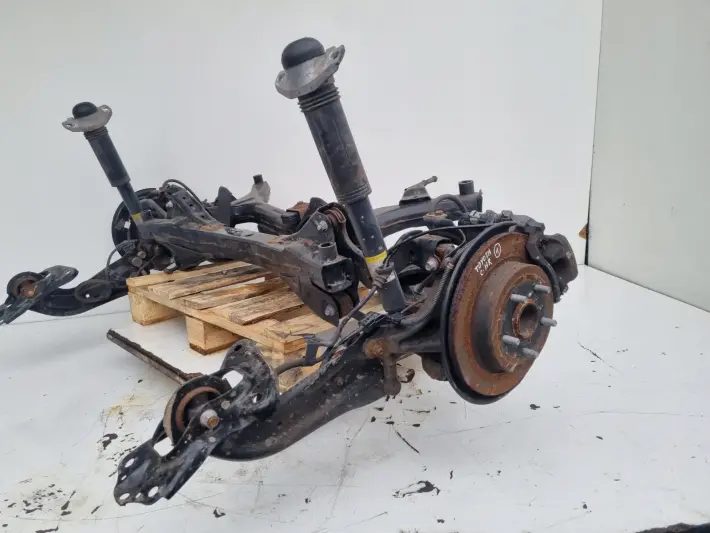 Toyota CHR C-HR 1.8 HYBRYDA TYLNE TYLNIE ZAWIESZENIE TYŁ SANKI TYLNA BELKA