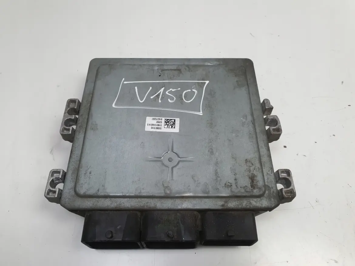 Volvo V60 1.6 D2 STEROWNIK SILNIKA komputer 31336712 S180134102A