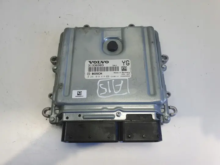 Volvo V40 II 2.0 D3 STEROWNIK SILNIKA komputer 31336983 0281018414