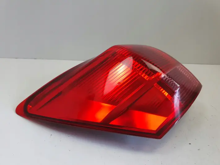 Nissan Qashqai I J10 06-09r TYLNIA LAMPA LEWA LEWY TYŁ kierowcy 39070311