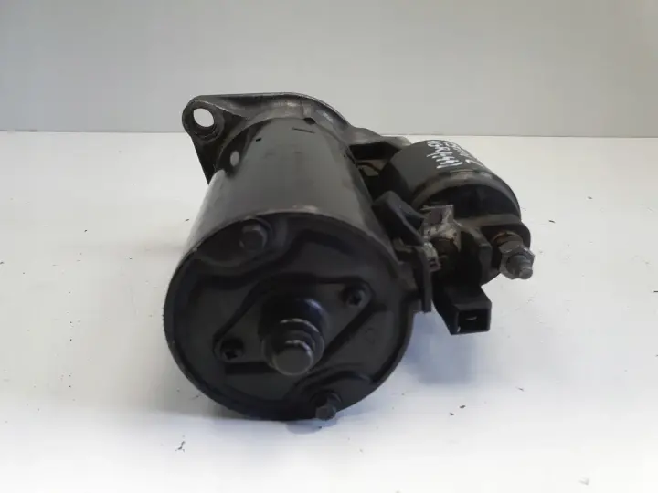VW Bora 1.9 TDI ROZRUSZNIK bosch 0001125042