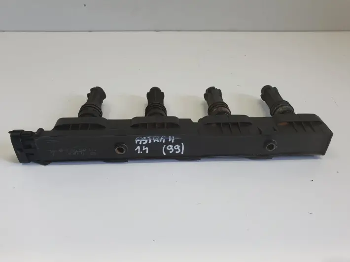 Opel Astra III H 1.4 16V CEWKA ZAPŁONOWA 0221503472