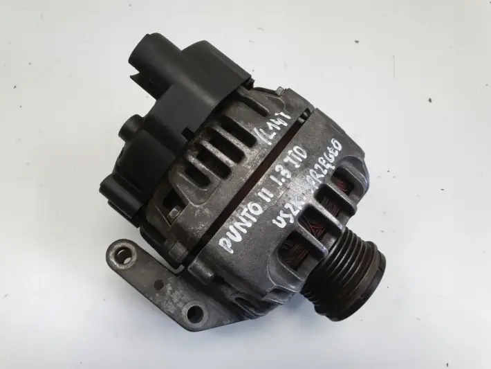 Fiat Punto II 1.3 M-JET ALTERNATOR valeo 46823547