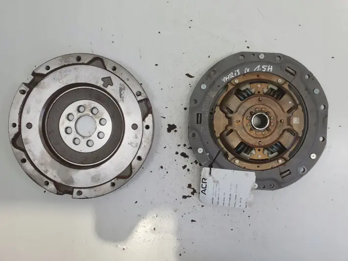 Toyota Yaris IV 1.5 H SPRZĘGŁO KOŁO TARCZA