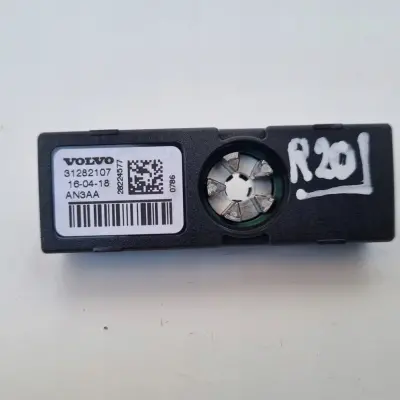 Volvo V40 II V60 S60 II WZMACNIACZ ANTENY 31282107