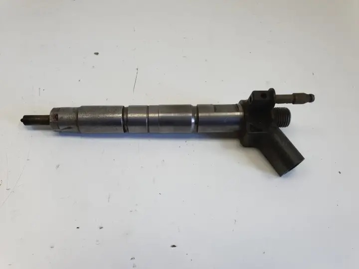 BMW E87 E90 2.0 D WTRYSKIWACZ wtrysk 0445116001 7797877
