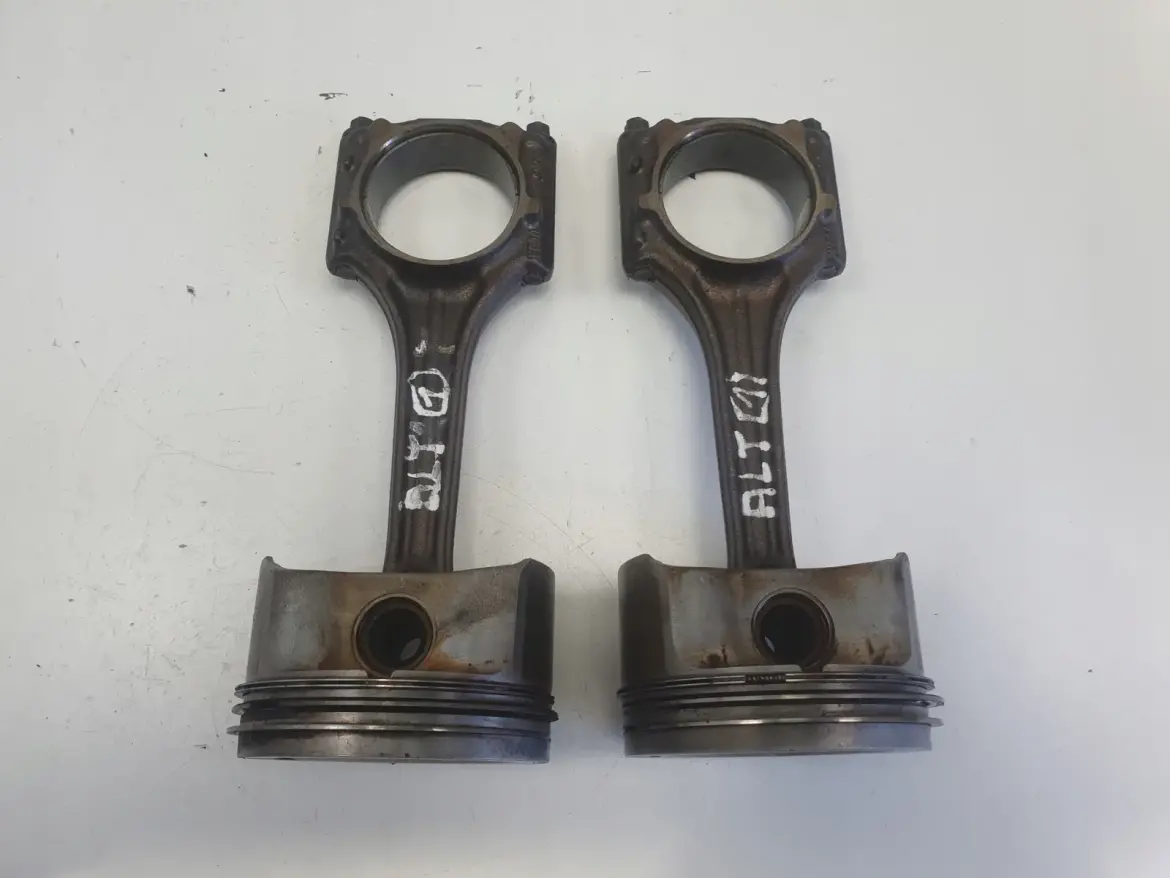 Audi A4 B6 2.0 20V ALT TŁOK KORBOWÓD BHS 06BA