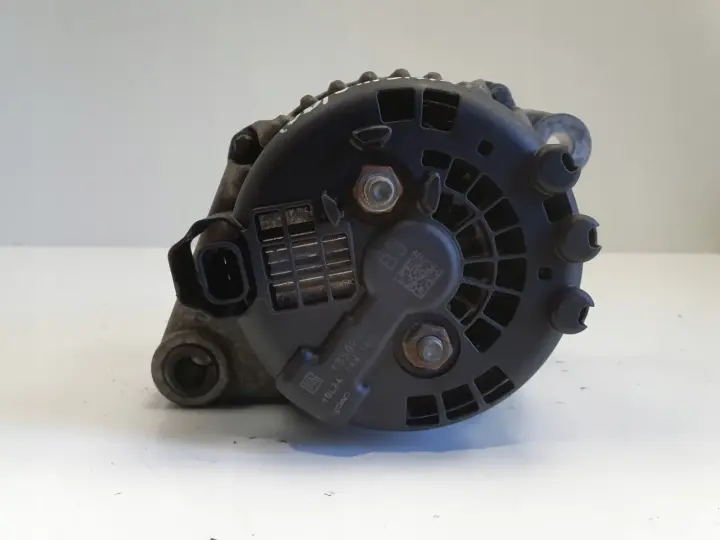 Opel Insignia 2.0 CDTI ALTERNATOR 13502583 100A