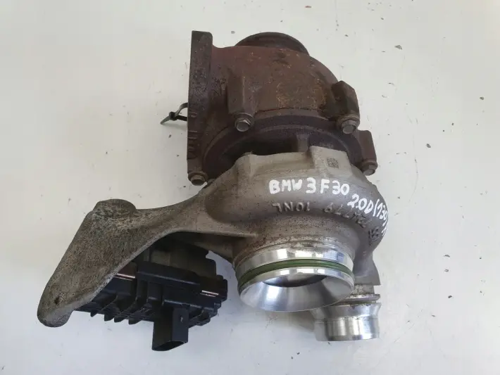 BMW F30 F31 2.0 D TURBOSPRĘŻARKA turbo 8519475