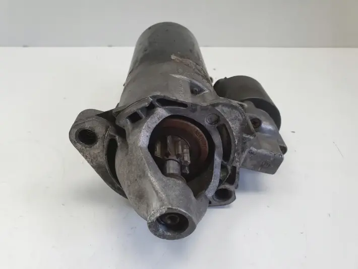 Audi A4 B5 1.9 TDI ROZRUSZNIK 068911024C bosch