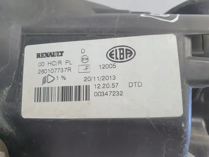 Dacia Logan Sandero II 12-16r PRZEDNIA LAMPA PRAWA prawy przód 260107737R