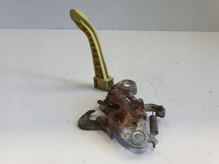 Citroen Berlingo III ZAMEK PRZEDNIEJ MASKI rygiel rączka