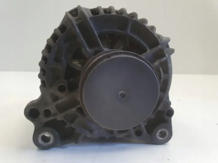 Audi A3 8L Golf IV 1.9 TDI ALTERNATOR BOSCH