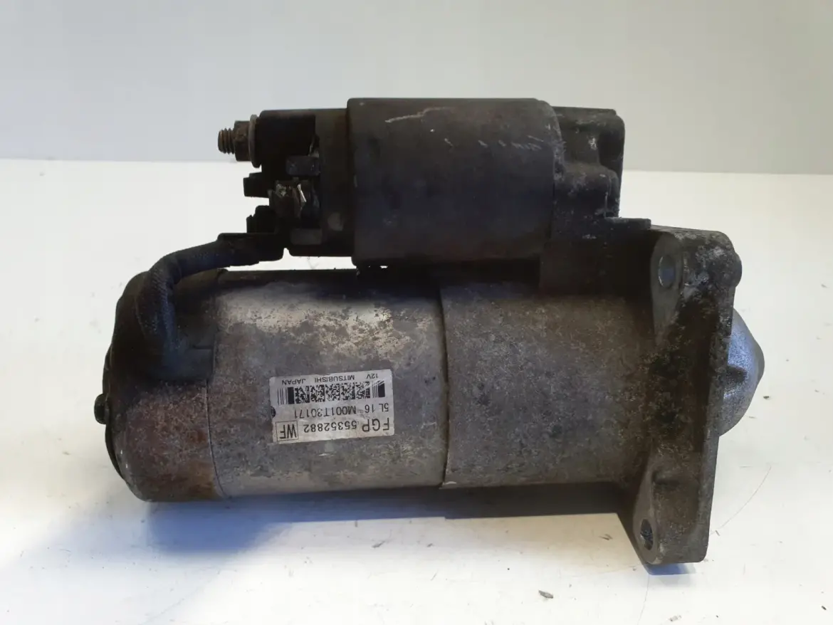 Opel Vectra C 1.9 CDTI ROZRUSZNIK 55352882 M001T30171