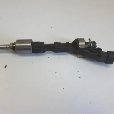 Ford Focus MK3 III C-Max II 1.6 EcoBoost WTRYSKIWACZ wtrysk 0261500103